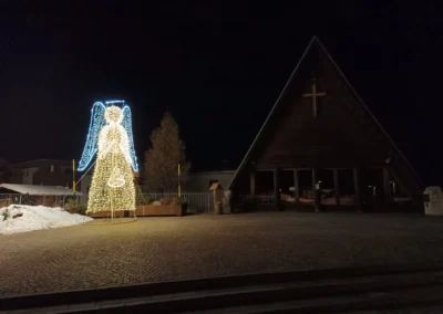 Angelo luminoso tridimensionale